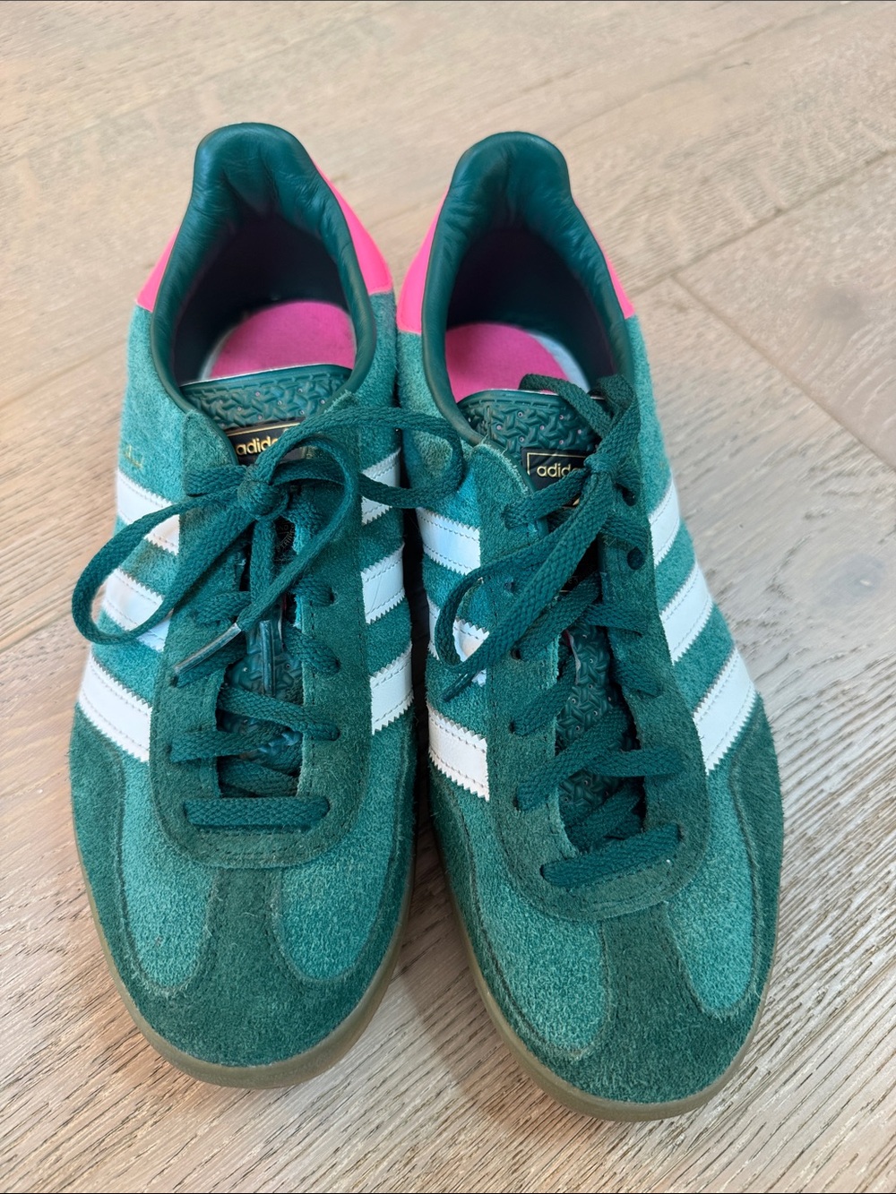 adidas Women’s Dark Green Suede Sneakers with White Stripes and Pink Heel